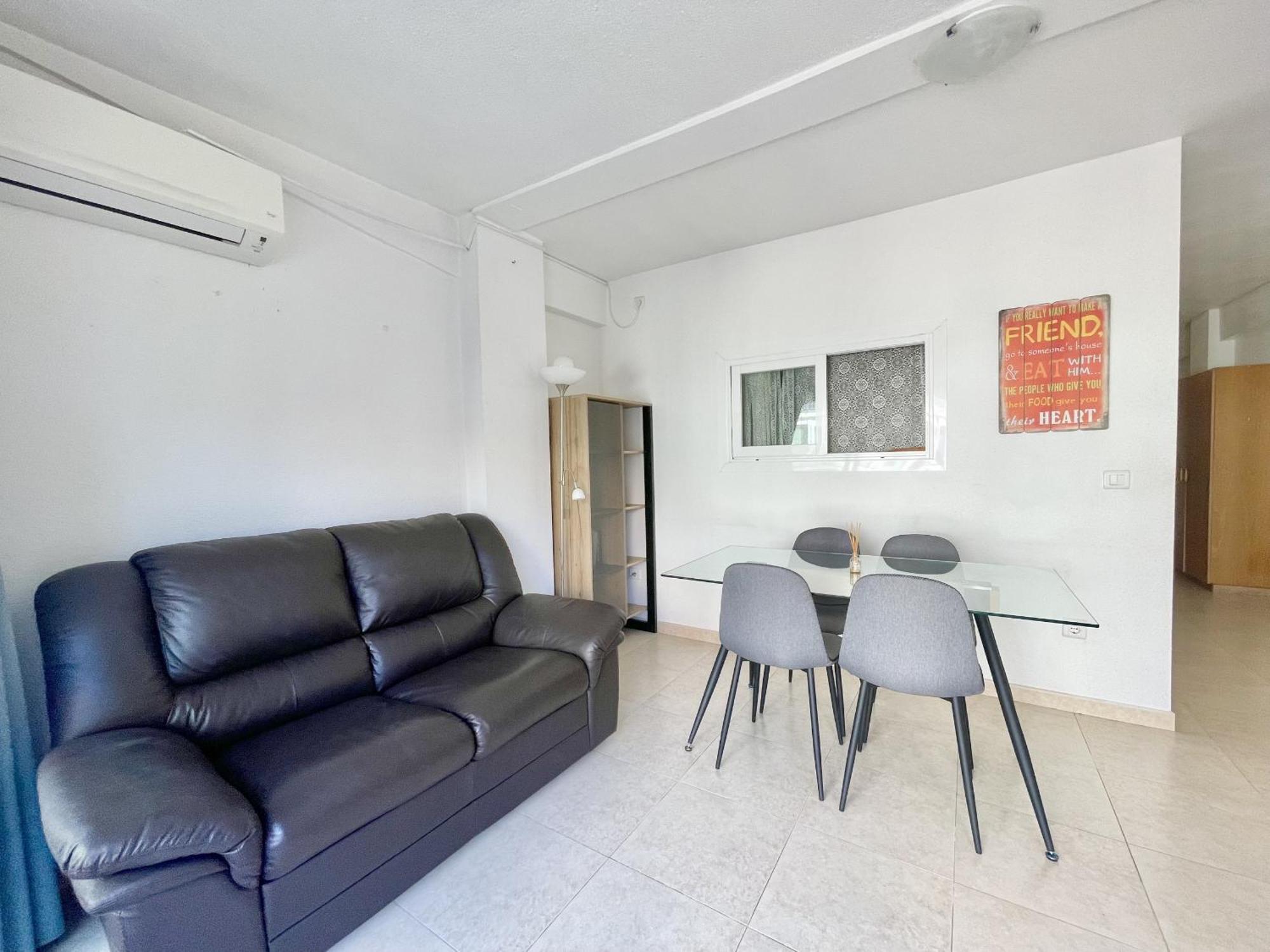 Apartment In Benidorm City Center מראה חיצוני תמונה