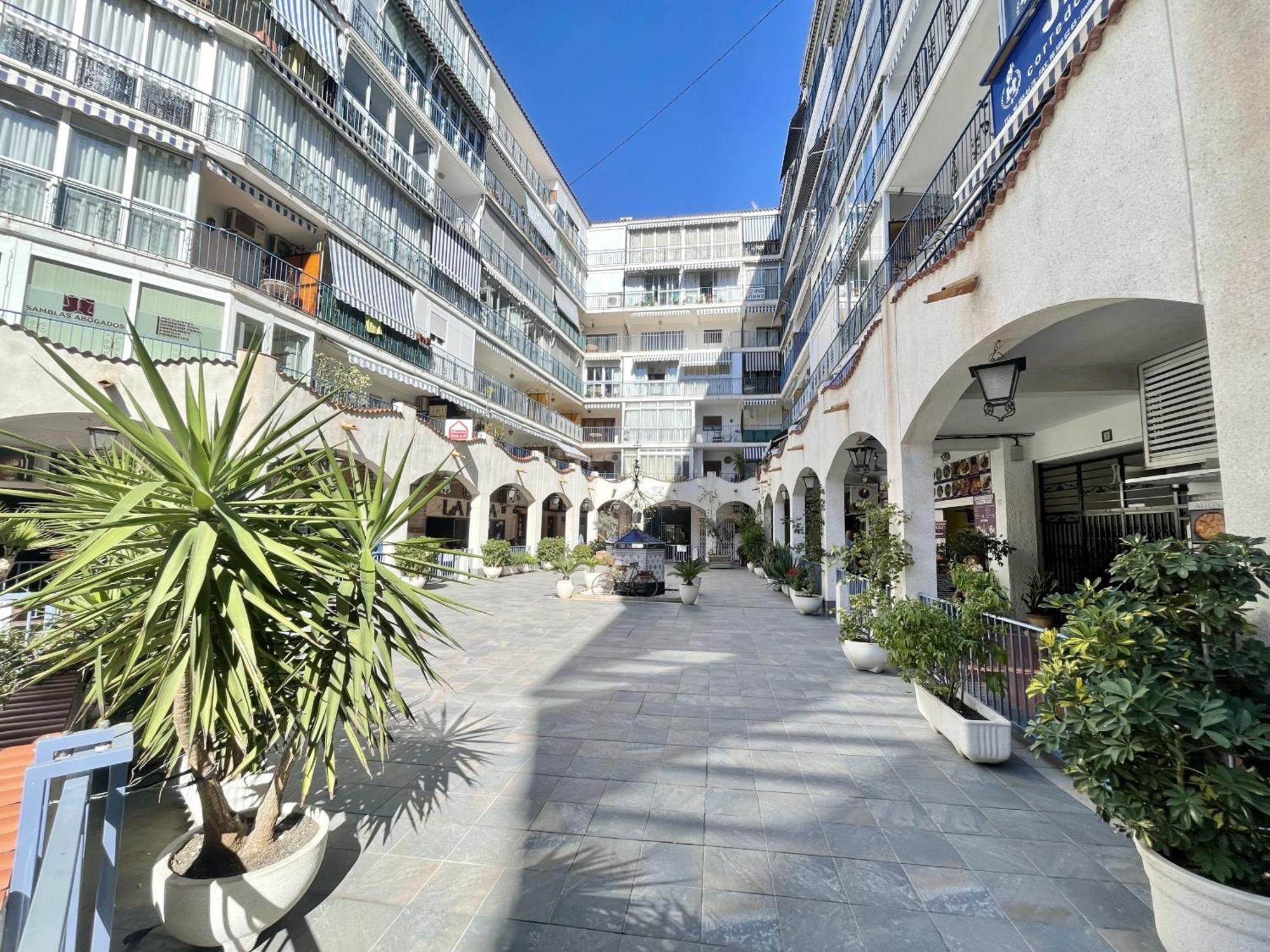 Apartment In Benidorm City Center מראה חיצוני תמונה